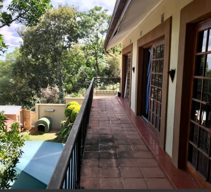 5 Bedroom Property for Sale in Kosmos North West